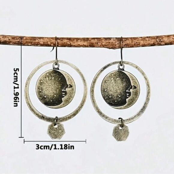 Gothic Cottagecore Mystical Moon Face Dangle Earrings Gold/Bronze Tone - Picture 4 of 4